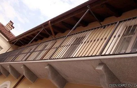 Cascina Di Corte ホテル ヴェナリア・レアーレ