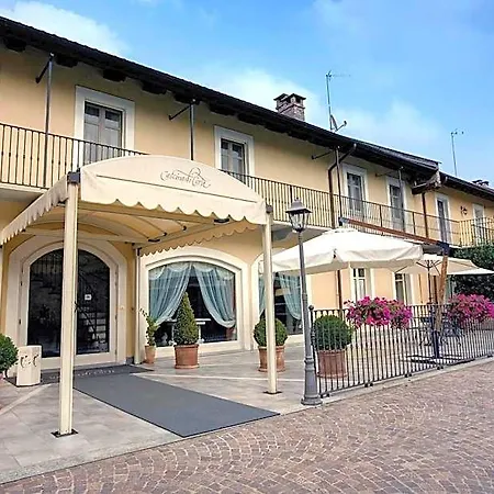 Cascina Di Corte Hotel 3*