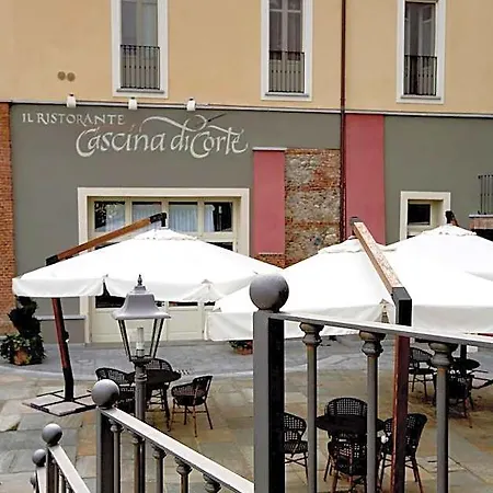 Cascina Di Corte Hotel 3*