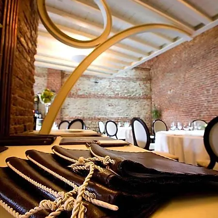 Cascina Di Corte Hotel 3*