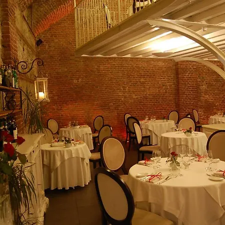 Hotel Cascina Di Corte 3*