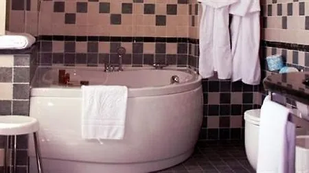 Hotel Cascina Di Corte 3*