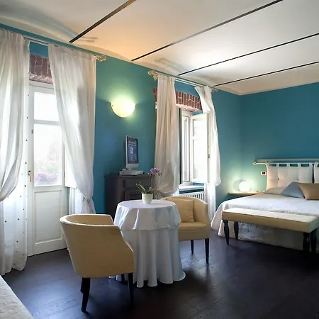 Cascina Di Corte Hotel 3*